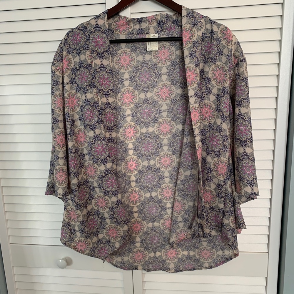 Kimono - Picture 2 of 2
